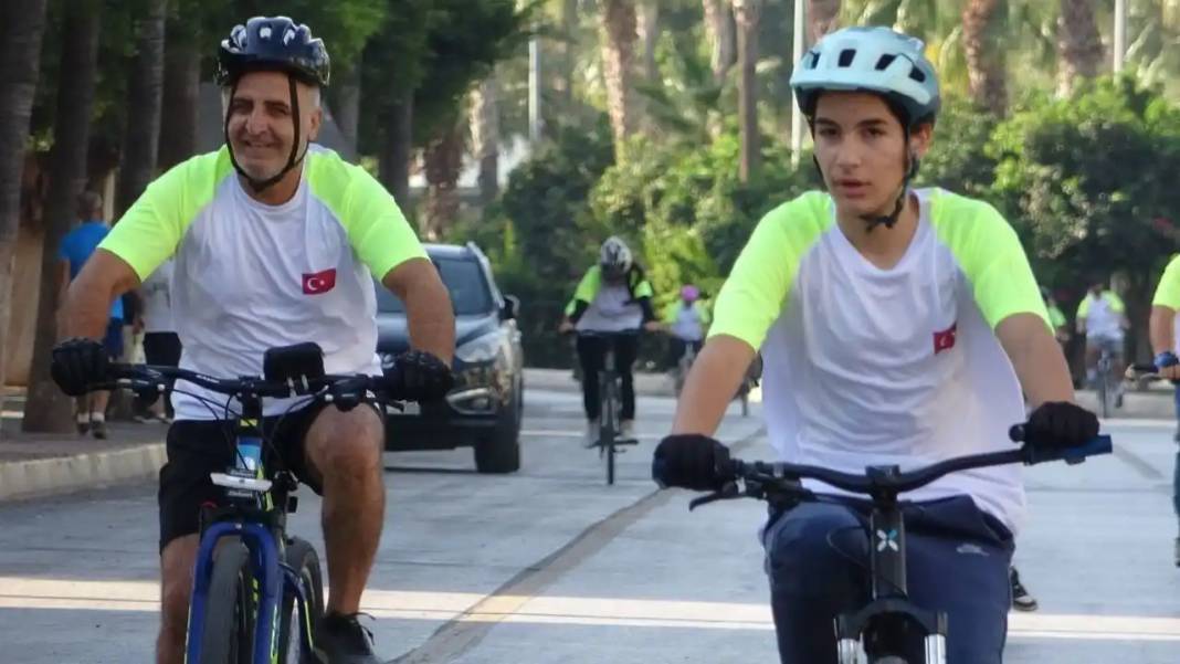Mersin’de Yüzlerce Kişi Pedal Çevirdi! 6